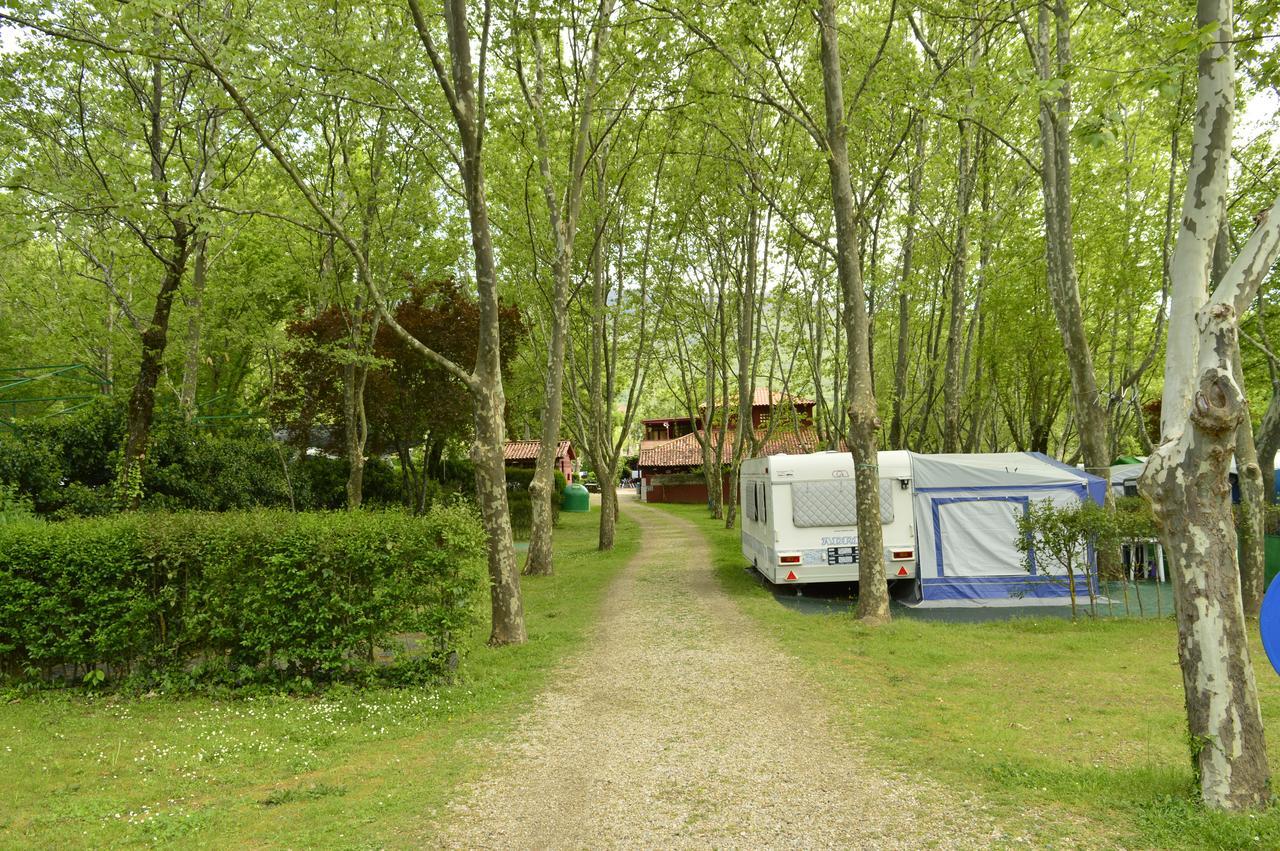 Camping El Pinajarro Hervás Kültér fotó